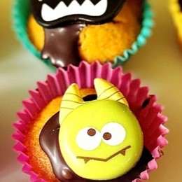 ハロウィンのミニカップケーキ